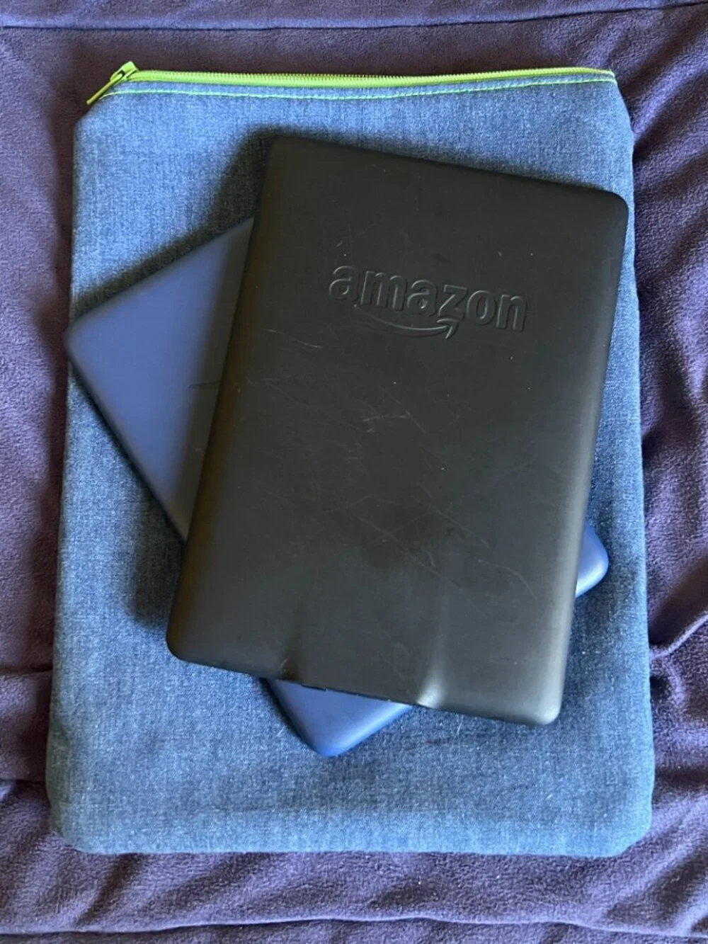 NWOT Small Padded Book Sleeve with Front Pocket: Denim eReader Zipper Pouch